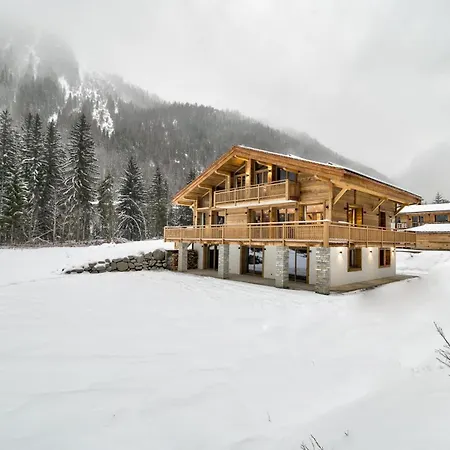 Freya Villa *