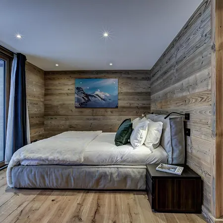 Freya Villa